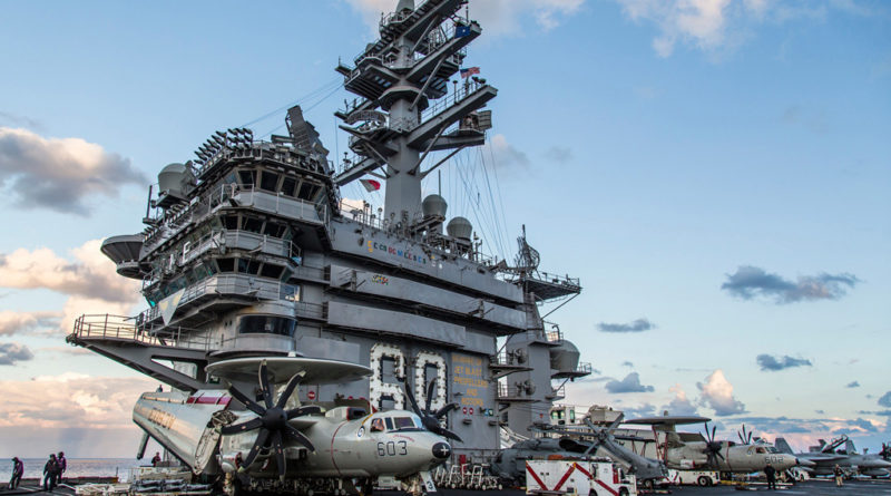 To USS Dwight Eisenhower στη Σούδα